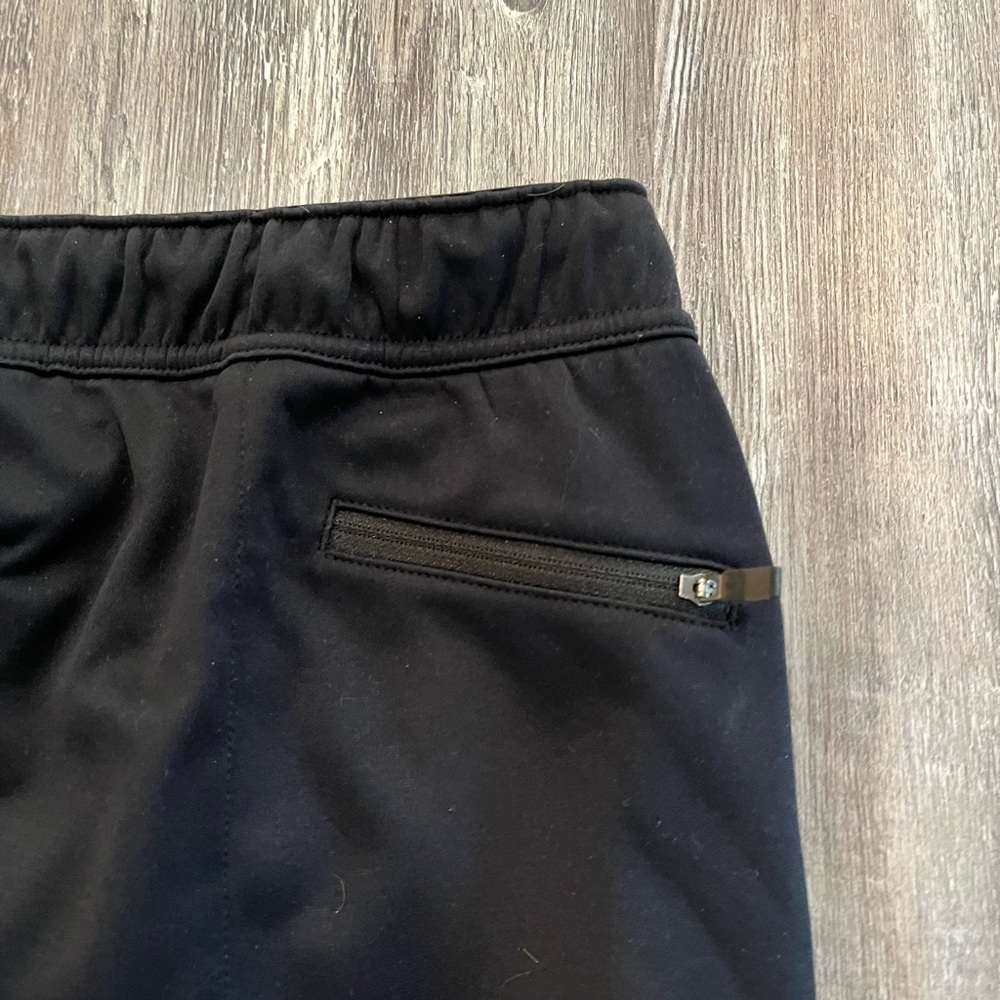 The North Face Men's Black Joggers - Picture 5 of 5